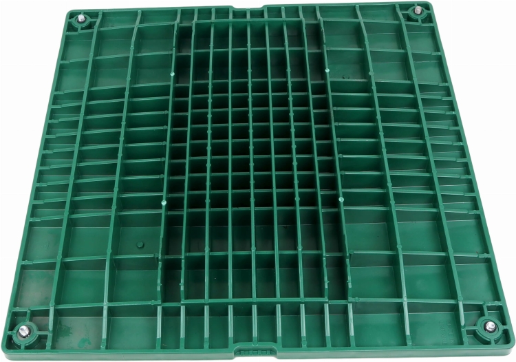 Właz 70x70(60x60)cm plastikowy kwadratowy zielony A15