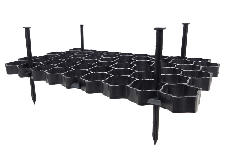 kratka_parkingowa_pa30b_60x40x3_czarna_semer_grid_7.jpg